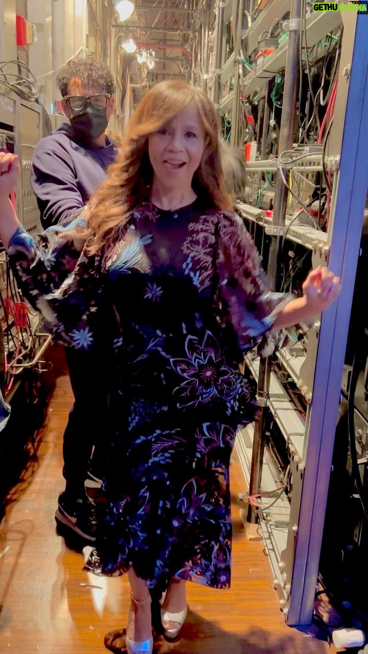 Rosie Perez - 5.8K Likes - I tried to be cool but…🤷♀️😂. Thanks for having me @livekellyandryan @abcnetwork! Thanks @csiriano! And of course my team @johnnylavoy @karendupiche @vision.pr!