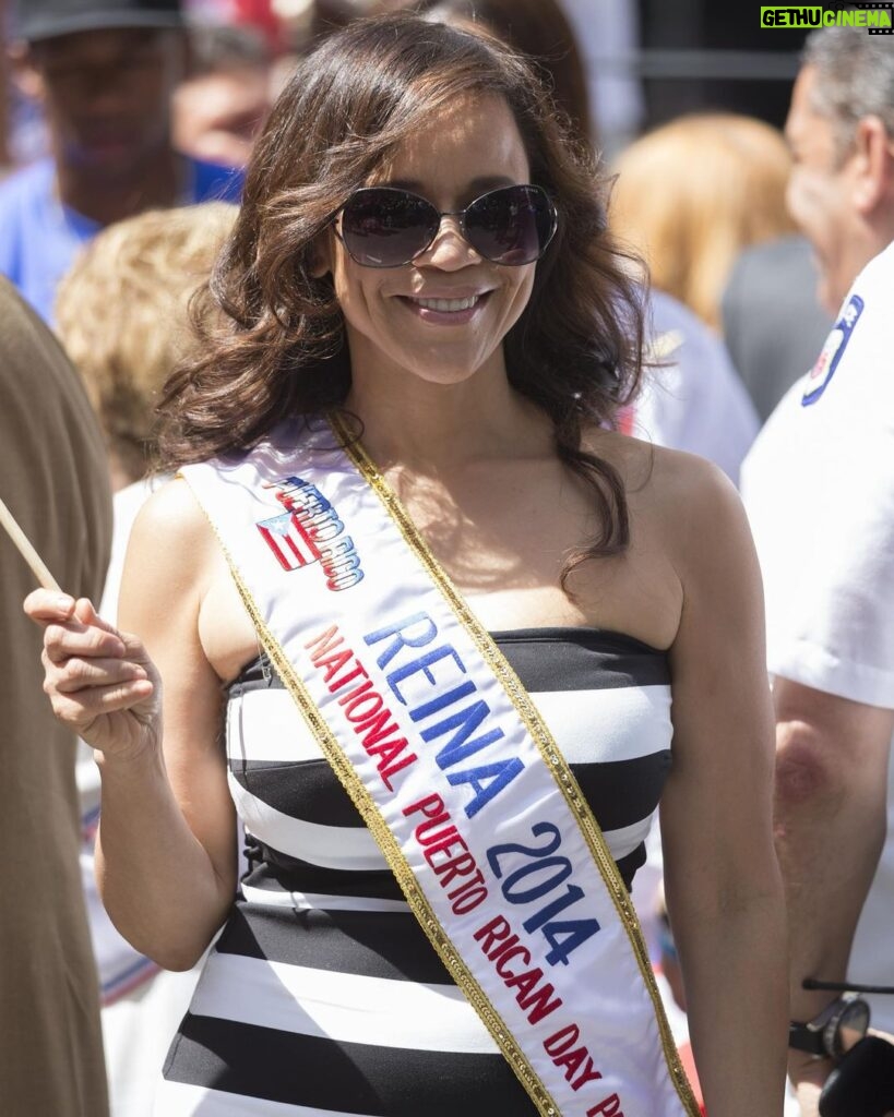 Rosie Perez Instagram - Happy Puerto Rican Day Parade!! Today we celebrate our Boricua pride! So many memories over the years 🇵🇷 💕 • 📸: @shutterstock @nydailynews
