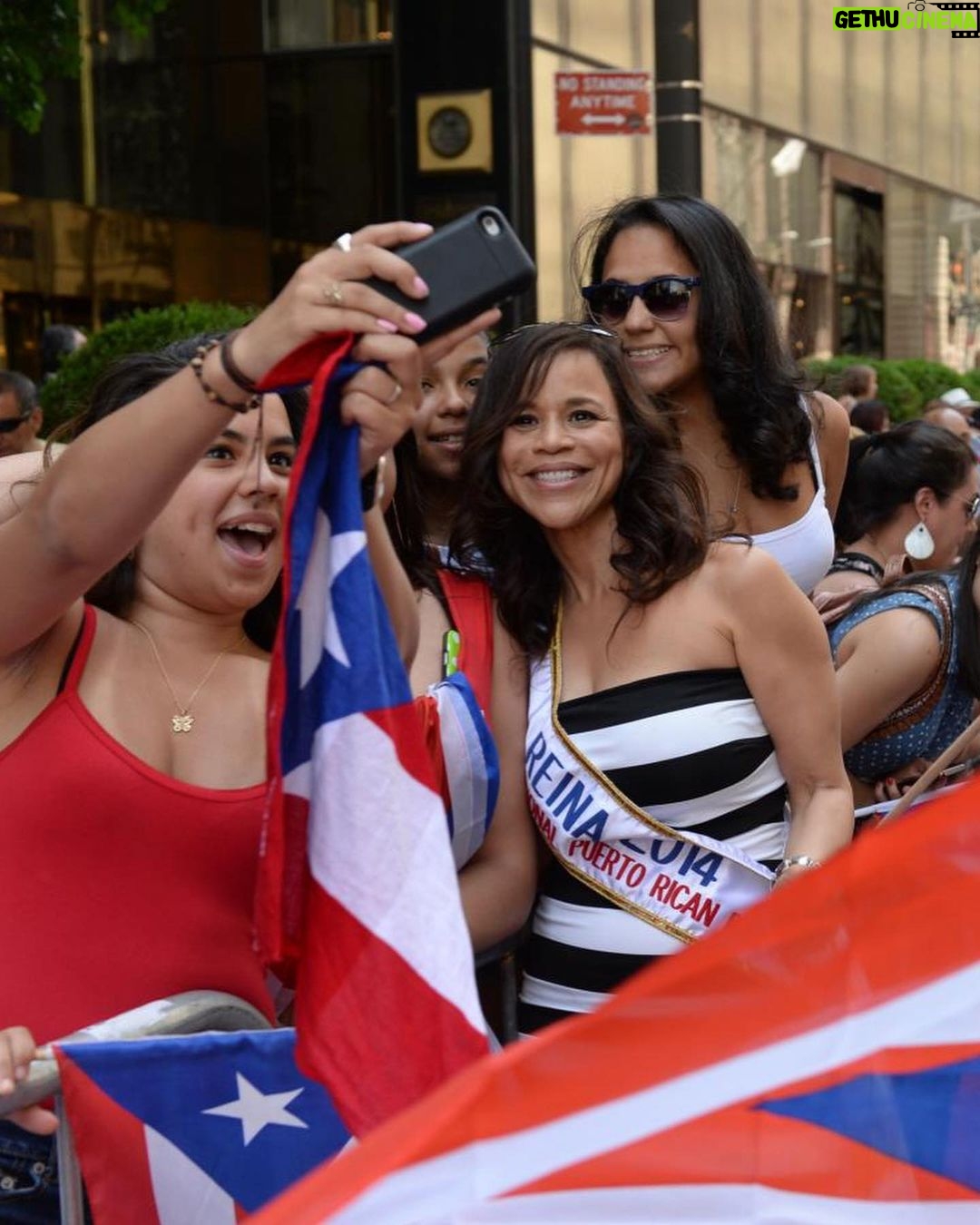 Rosie Perez - 12.7K Likes - Happy Puerto Rican Day Parade!! Today we celebrate our Boricua pride! So many memories over the years 🇵🇷 💕
•
📸: @shutterstock @nydailynews