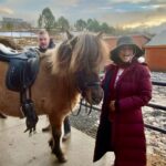 Rosie Perez Instagram - I’m almost as tall as this grown ass beautiful #icelandichorse! Always wanted to see one of these rare beauties in person. Another dream come true! Loving this trip! @flightattendantonmax @hbomax @kaleycuoco