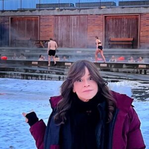 Rosie Perez Instagram - It’s ten freaking degrees outside! And some of them were straight up naked! My ass will not be up in there but my goodness I love this place! #Iceland #onlocation @flightattendantonmax @hbomax