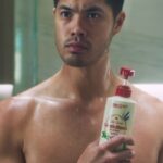 Ross Butler Instagram - @oldspice Gentleman’s Blend Body Wash is a steal! And by steal I mean it’s a good value, not that you should steal it, because stealing is wrong. VERY VERY WRONG… MOTHER! #MenHaveSkinToo #SponsoredObviously