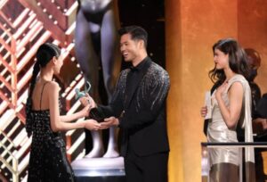 Ross Butler Instagram - I'm still buzzing, it brought me so much pride to present Jung Ho-Yeon the SAG Award for Best Female Actor in a Drama Series! Damn near tears. 
@hoooooyeony CONGRATS!!! #REPRESENT #SQUIDGAME