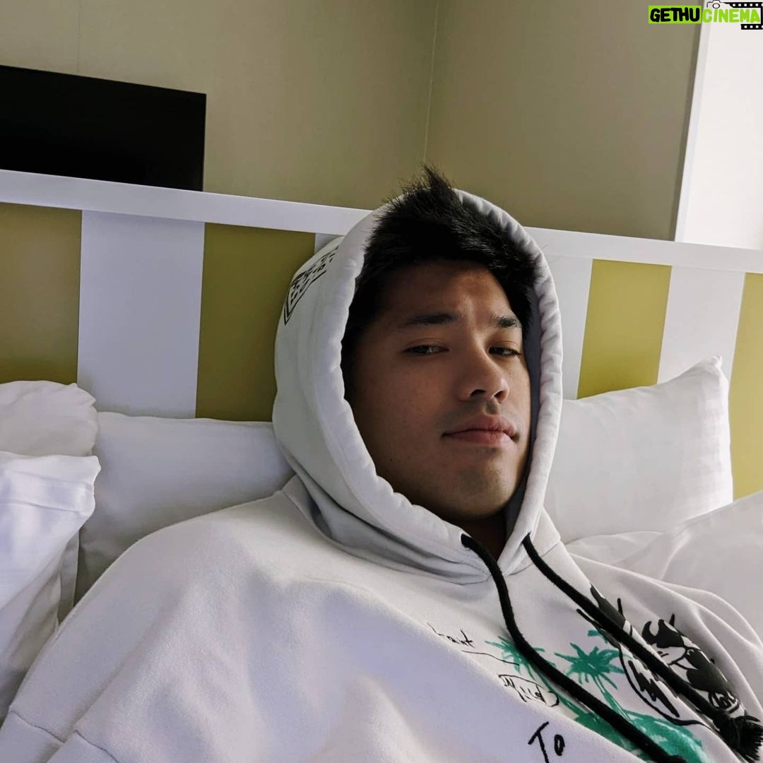 Ross Butler - 150.3K Likes - more like mondayum