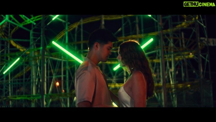 Ross Butler - 194.2K Likes - I wasn't going to say anything about this but fuck it... IM AN ASIAN AMERICAN DUDE AS THE LEAD OF A COUNTRY MUSIC VIDEO! It may seem small to some but this was a big milestone for me and I'm proud to make another step for inclusion wherever I can. This catchy ass song is by one of the most dope, most humble dudes I've met. @kanebrown_music thank you for letting me collab with you on this and thank you for the opportunity to continue to breaking down cultural barriers. Looking forward to screaming this song from the crowd at your shows.
One Mississippi out now!