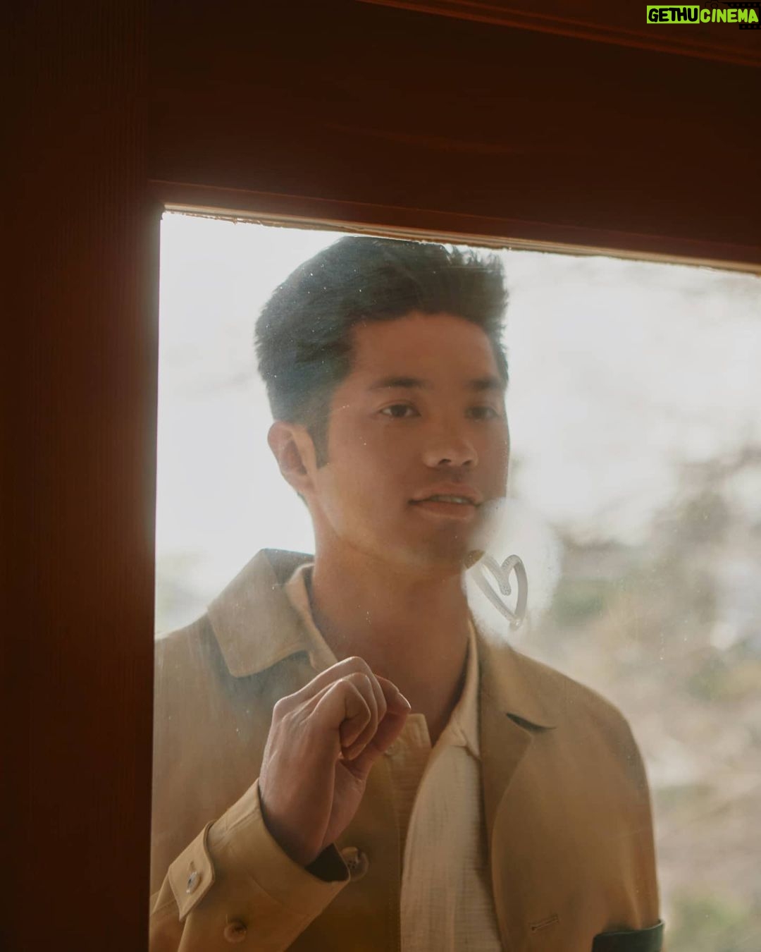 Ross Butler - 384.6K Likes - let's make it work/on my romcom shit
@thelaterals
@raulromo
@grace_phillips
@tiffanimorenostudio
@katrina_hung
@heypyeh
@bryankjins
@mlvncky