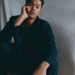 Ross Butler Instagram – No funny caption this time. You don’t always have to be funny, you know. Sometimes it’s enough to just be funny lookin’.
Jk beautiful photos taken by @raulromo for @timidmag