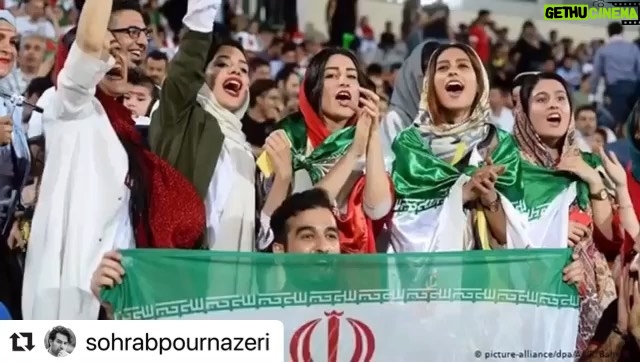 Roya Nownahali Instagram - . حس سبکی عبور ، با شوق، با غرور... #فیفا #fifaworldcup #sohrabpournazeri #رؤیانونهالی #royanownahali #رامین_حیدری_فاروقی #raminheydarifaroughi