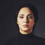 Roya Nownahali Instagram – .عکس برای پوستر نمایش « مثل آب برای شکلات»
نویسنده و کارگردان، ابراهیم پشت‌کوهی
عکس،احسان نقابت
این متن بر اساسی رمان «مثل آب برای شکلات»
نوشتهٔ لورا اسکوئیول نوشته شده است. 
سومین بار است که در تهران به روی صحنه می‌رود
اجرای اول، تالار چهارسو از مجموعهٔ تئاتر‌شهر ۹۲
اجرای دوم، تالار استاد‌سمندیان از مجموعهٔ ایرانشهر۹۵
و حالا آذر ماه ۹۷ در تالار شهرزاد
و البته با تغییراتی، به رسم نو شدن

#ابراهیم_پشت_کوهی
#احسان_نقابت
#تماشاخانهٔ_شهرزاد#تئاتر #نمایش#رپرتوآر
#گروه_نمایشی#گروه_تئاتر
#رؤیانونهالی#رویانونهالی
#roya.nownahali