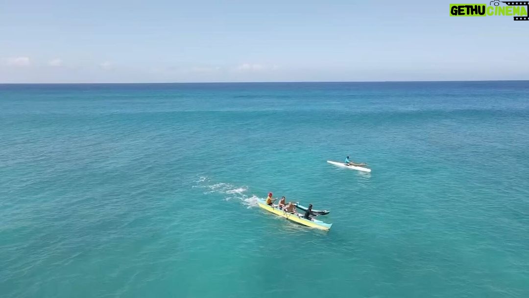 Royce Gracie Instagram - beautiful morning on the wa’a with Royce Gracie Pacific Ocean