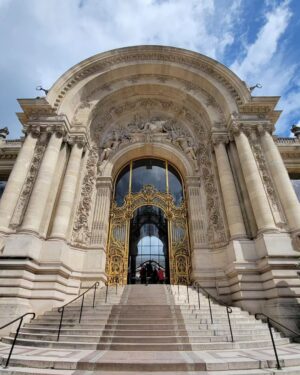 Royce Gracie Instagram - What a beautiful city. 
Au revoir Paris 🇫🇷