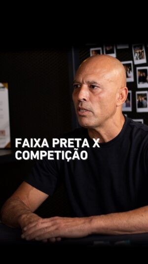 Royce Gracie Instagram - Alcançar a faixa preta não deveria ser apenas uma conquista competitiva!

De que adianta ganhar campeonatos e ter atitudes desqualificadas na vida?
Concorda com o @realroyce?

Busque não apenas TER uma faixa preta, mas sim SER um faixa preta.

Patrocinador oficial: @trustfuelhealthnutrition

🎥 @agenciaalastro 

O episodio completo voce assiste no meu canal do YouTube!

Link na bio.

#KyraGraciePodcast #FamiliaGracie #JiuJitsu #RoyceGracie #Legacy