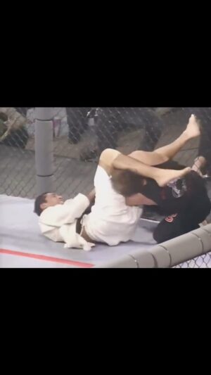Royce Gracie Instagram - I don’t defeat my opponents, they defeat themselves.

- Helio Gracie
.
#jiujitsu #bjj #brazilianjiujitsu #graciejiujitsu #ufc #champion