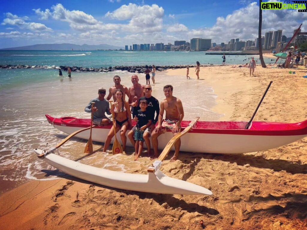 Royce Gracie Instagram - Oahu, Hawaii Thanks @islandjiujitsu @simboogy for outrigger canoe surfing. @eddierothman @kala_dacaptain @haleiwa_shark_tours for shark cage diving. @kidpeligro for the North Shore tour. @graciejiujitsukailua @tulsigabbard for the good time on the mat. @jpizzleallday for the surfing lessons.