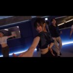 Rozalin Instagram - LCY-let’s dance submission 새로운 스타일 도전하는 뭄바채연✨ 뮤비현장에서 카메라 구도까지 참여해봐서 너무 재밌었어요!!🤧그걸 너무 잘 담아준 예은언니 🥹❤️ C.me @rozallllll 💃🏻 @chaestival_ @wment_official 🎥 @naaaaa_yen