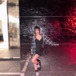 Rozalin Instagram - 🧏🏻‍♀️