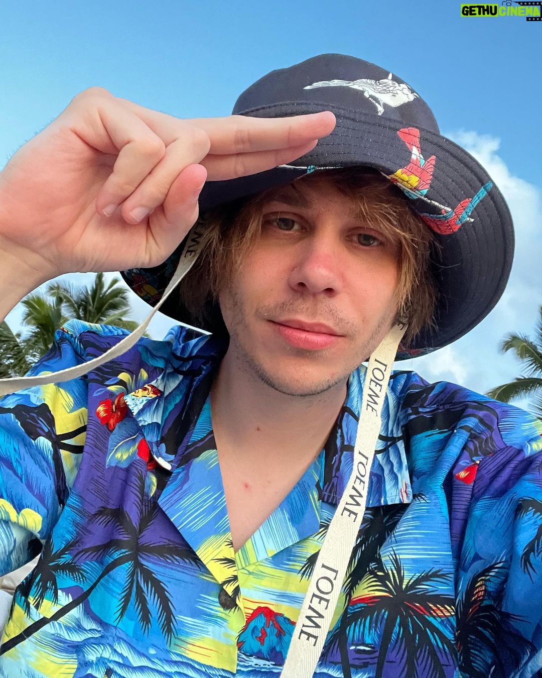 Rubén Doblas Gundersen Instagram - YARRRR PIRATAS BORRACHOS A LA VISTA 🏴☠️🏴☠️🏴☠️