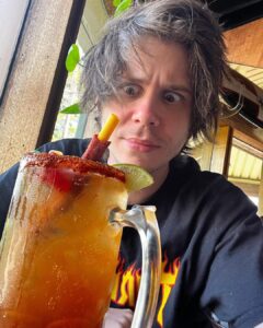 Rubén Doblas Gundersen Instagram - espero que hayais tocado pasto estas semanas. Este finde vuelven los streams NO SABEIS LAS GANAS QUE TENGO. SERO WE SERO WE SERO WEEE