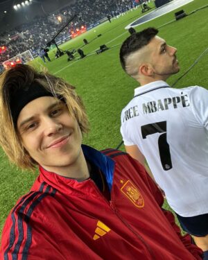 Rubén Doblas Gundersen Instagram - Los franceses han hecho trampa (da igual cuando leas esto)

Nos veremos a la vuelta 🫡