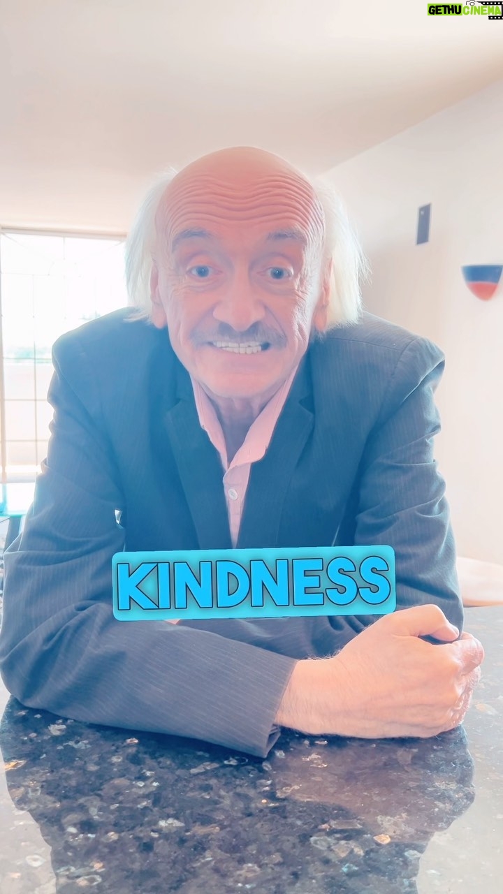 Ruben Rabasa Instagram - Be kind. To the world, to others, but most importantly to you! (Not you Paul) ✨ #mondaymotivation . . . . #monday #mondayvibes #motivational #feelgood #instagood @creators #ithinkyoushouldleave #agoodsteeringwheelthatdoesnotflyoffwhileidriving #rubenrabasa Miami, Florida