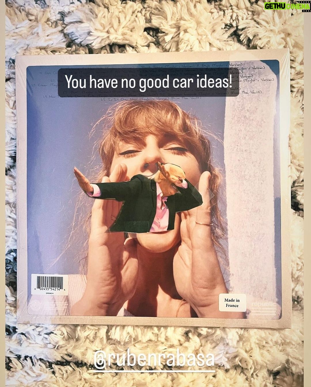 Ruben Rabasa Instagram - #repost magic. @stoccs is shaking it off and doing the best at this. . . . #ithinkyoushouldleave #taylorswift #swifties #1989 #rubenrabasa
