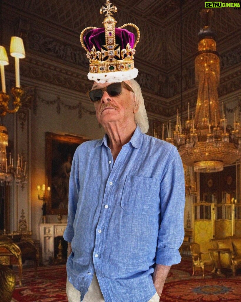 Ruben Rabasa Instagram - 👑 The only king that matters. 👑 If this monarchy flies off the window I’m toast. . . #rubenrabasa #ithinkyoushouldleave #coronation #king #newking Miami, Florida