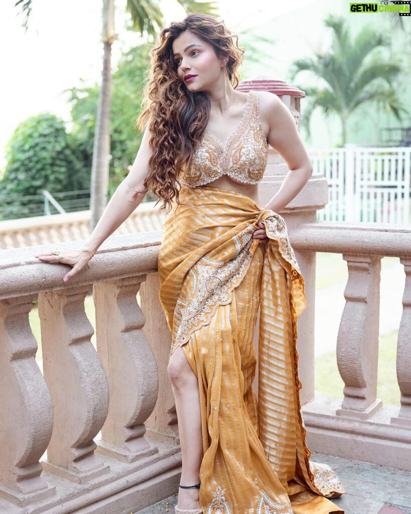 Rubina Dilaik Instagram - Can you feel My heart thumping with sun filled Golden Hues …. . . . Shot by @gauravsawn Styled by @stylingbyvictor @sohail__mughal___ Outfit:- @studiobagechaa @_vaishnavii.3011 Jewellery @funkymaharani Assisted by @janvijain123 Managed by @jiggz_zala1188