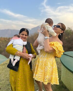 Rubina Dilaik Instagram - This Valentines’ was Fam-time♥️
.
.
.
:
.
.

Outfit: @a.la.modebyakanksha 
Stylist: @stylingbyvictor & @sohail__mughal___ 
Team: @sanzimehta777