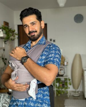 Rubina Dilaik Instagram - New beginnings 🧿 , New Journey ♥️ …. Welcoming #2024 as a Family of Four 🥰
.
.
.
.
#rubinadilaik #family #abhinavshukla #gratitude #love