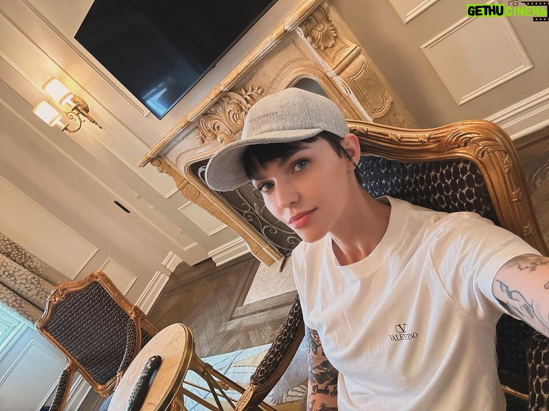 Ruby Rose Instagram - Lost in NY Part II 🥰 Plaza Hotel