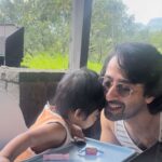 Ruchikaa Kapoor Instagram - Happy Valentine’s Day to these two, who are bonkers about each other. ❤️ 👨‍👧 🧿 While I am just happy being the third wheel. 🛞 🥸 (Sending special love to all those third-wheeling )😂❤️ #Abbu #Anaya #TheGirlWithCurls #AnanyaKiMommyyyy #valentines