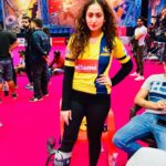 Ruchikaa Kapoor Instagram - Can’t believe the fitness levels my one legged self achieved … 🥴my current two legged self needs to meet this one nowwww… #ImMyOwnHero #thegirlwithcurls #ThrowbackThursday