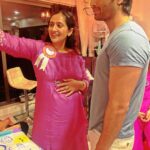 Ruchikaa Kapoor Instagram - Basically, home is a person. 👨‍👩‍👧 #ThrowbackThursday