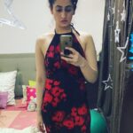 Ruchikaa Kapoor Instagram – After scrolling through unrealistic beauty standards β¦Iβve decided to just be my own motivation from today! πͺππ»ββοΈ
Why BeYonce, when you can just BeYourself ;) πππ
#LetsDoThis #BringingItBack #MondayMotivation on a Wednesday! #TheGirlWithCurls Returns!