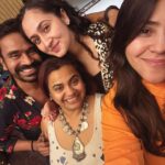 Ruchikaa Kapoor Instagram - Same frame. Same us. Real. Raw. Rhapsodic ❤️#OgGang #Mains #youcantsitwithus #unfiltered