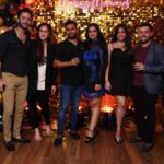 Ruchikaa Kapoor Instagram - Imagine marrying your first love… straight out of a fairy tale! 🥰❤️💫♾ Happy anniversary to these lovebirds! Setting unrealistic relationship goals for 22nd years now! Love you guys… 12 down, a lifetime to go! ❤️💫 @radhika_morjaria @morjariavishal