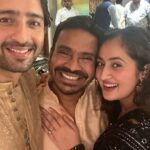 Ruchikaa Kapoor Instagram – Just something so wonderful about festivals 🪔💫…
In your 30’s Diwali is all about ‘getting dressed, getting together and ruining your sleep schedule’ 🫣😂…
… Happy Diwaliiiiiii yall ❤️🪔🫶🏻
#TistheseasontobeJolly #LightUp #HappyDiwali #TheGirlWithCurls