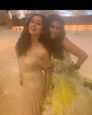 Ruchikaa Kapoor Instagram - It’s National Chocolate Ice Cream Day 🍦 🍫 AND @ektarkapoor ‘s birthday on the same day! 
Not a coincidence… 
A tub of chocolate ice cream and a life with @ektarkapoor 
Is all things happy, joyful and comforting ! 

Happy birthday to the Queeen of Everything! 
Love you ❤️🥰😘

#JuneBornsAreTheBest 
#BdayGirl