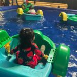 Ruchikaa Kapoor Instagram - It’s beginning to feel a lot like Christmas 🎄😍✨ Obviously been hanging with my bestie #Anaya … and enjoying the rides a little more than she is! 🤓😎🌟 #holidayseason #christmaslights #girlmom