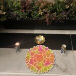 Ruchikaa Kapoor Instagram - Aur tu phuljhadiyon wale tyoharon jaisi 😍 👶 ✨🪔 ✨ Seasons greetings from me & my rangoli partner 👩‍👧♾️ #HappyDiwali #saynotocrackers🚫 #celebratelife