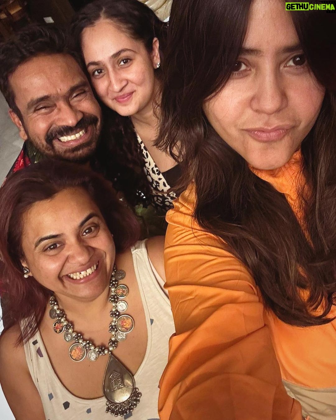 Ruchikaa Kapoor Instagram - Same frame. Same us. Real. Raw. Rhapsodic ❤️#OgGang #Mains #youcantsitwithus #unfiltered