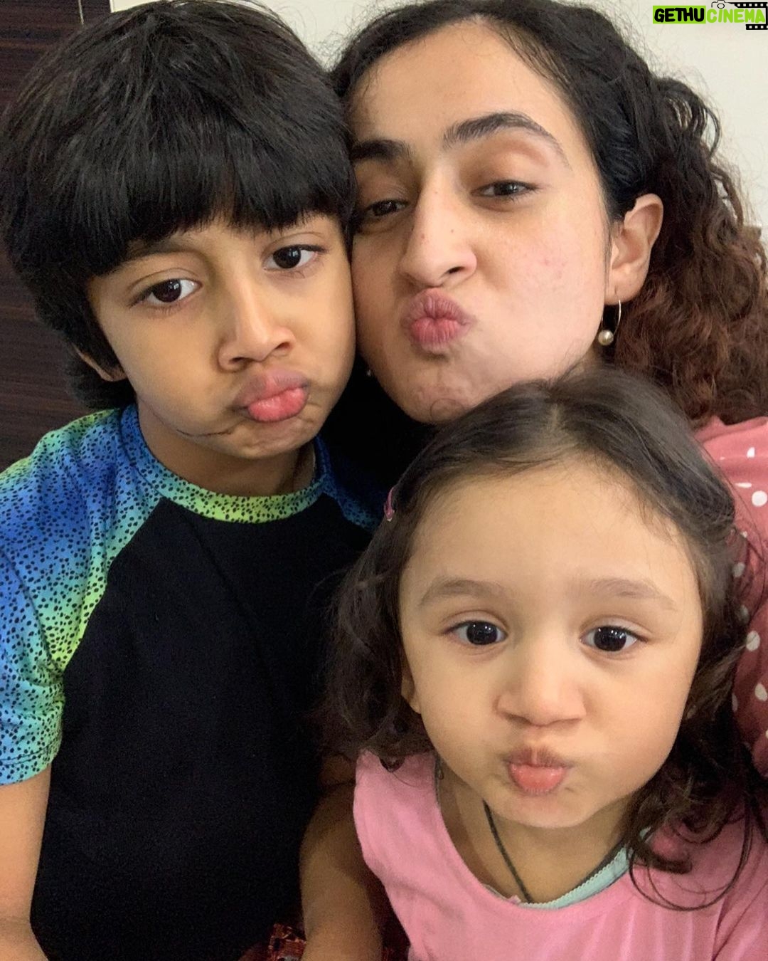 Ruchikaa Kapoor Instagram - Happy birthday to my first born…my Yuvaan ❤️ 10years of being Maasi to the bestesstttttttt boy! Love you Yuv 😘🫶🏻 @radhika_morjaria @morjariavishal #MaasiLove #FamilyIsEverything