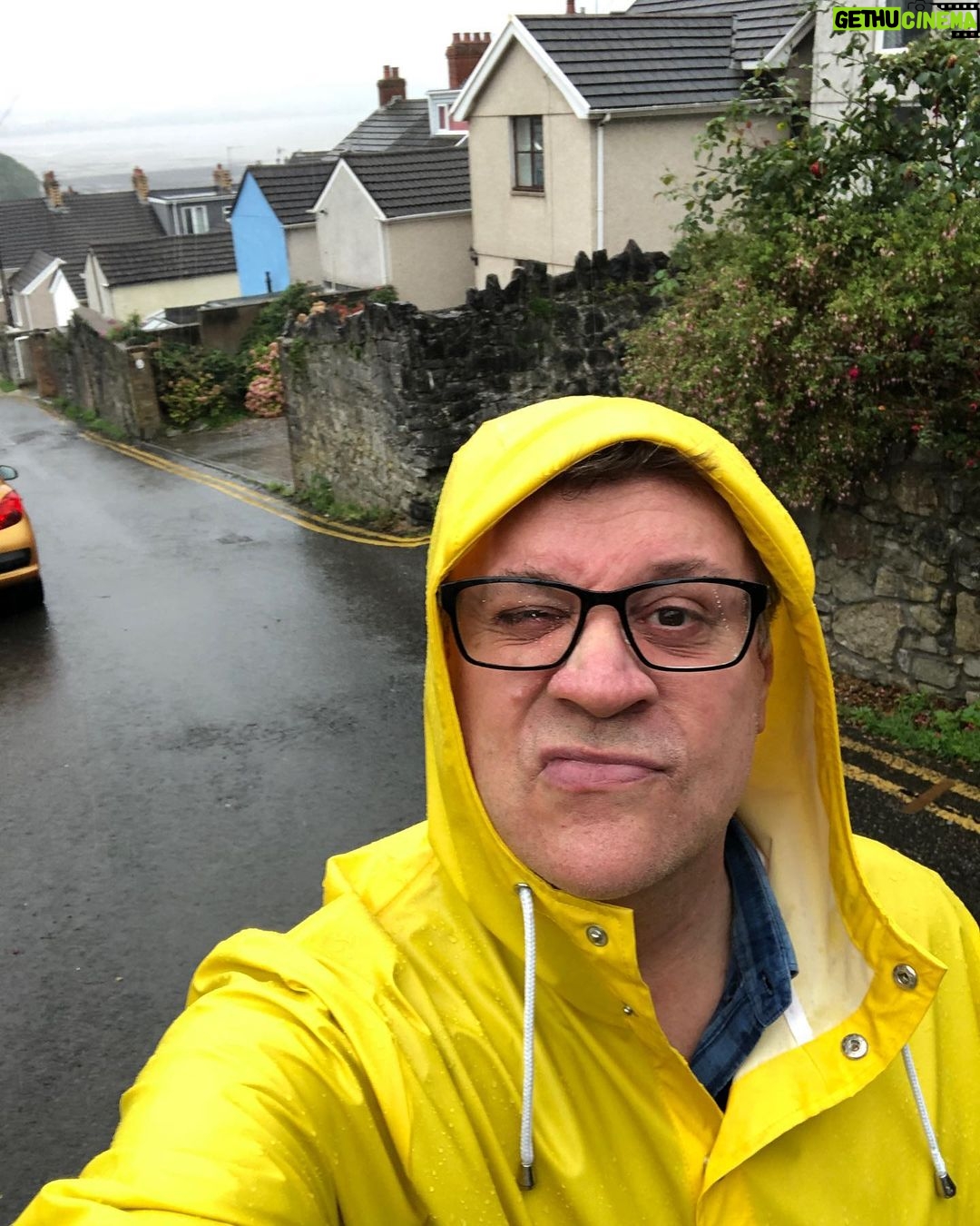 Russell T Davies Instagram - Morning ☔️ Mumbles