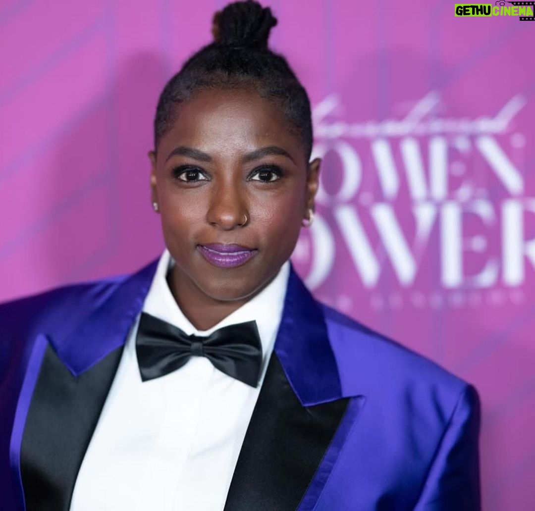Rutina Wesley Instagram - Let’s get a little closer…Earl is my favorite photographer in the game when it comes to that red carpet. He always captures me in my best light. 🙏🏿 Makeup: @savvystarbeauty Hair: @tallulahm Suit: @albalegacy #HeirsofAfrika 📸 @gipiii