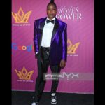 Rutina Wesley Instagram - Seeing old friends, meeting new friends…joy was in the “Heir”. 💜💜💜 Thank you mama @koshiemills and @heirsofafrika for having me. Makeup: @savvystarbeauty Hair: @tallulahm Suit/Accessories: @albalegacy Sneaks: Dunk Supremes 📸 @gettyimages