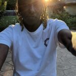 Rutina Wesley Instagram - I keep it natural, cause well, that’s me. Now I can do the other, what have yous, but me at my core, this is it. Chilling in my birks, t-shirt, cause f*** the bra, some tight boy shorts cause yeah I keep it fem too, soaking in those last few minutes of sun. Choose all of me or none of me. Friendships or otherwise… #IChooseMe “.” #SomeTriedItButTheyCantHandleIt or maybe they thought they did 🤷🏿‍♀️ It is what it is….