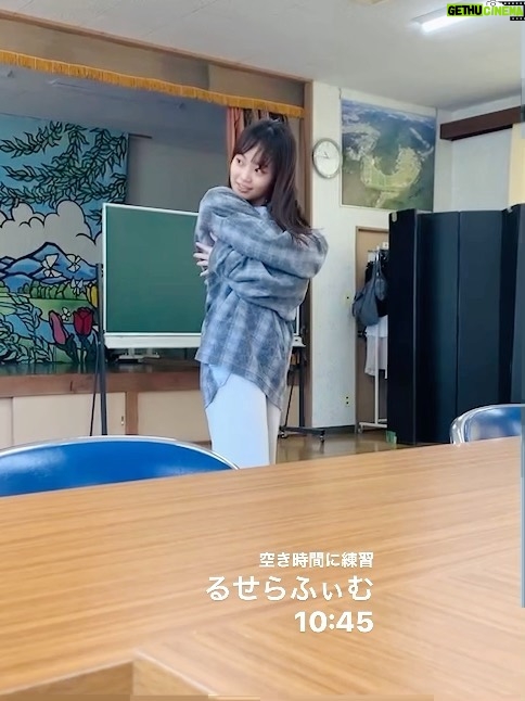 Ryo Sato Instagram - 新ドラマ『#悪女のすべて 』の空き時間に練習💃 ル・セラフィムちゃん、、、