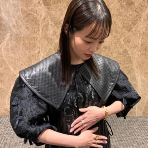 Ryo Sato Instagram - 今回もヘアメイクは おしゃかわ 手塚さん@hiromi__tezuka にお願い致しました🐻‍❄️✨
手塚さんのページでもかわいくて、おしゃれなメイクや、素敵なモデルさんたちのメイクもチェックできるのでぜひ🤍
　
#死刑にいたる病
@siymovie