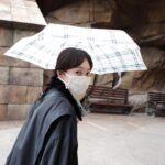 Ryo Sato Instagram – 久しぶりに普通の投稿⭐️
最近なかなかハードなスケジュールだったため、熱中症手前になったり、金縛り3連続にあったり、色々と体が限界サインを送ってきていて、面白い経験ができました💪
もうガッツリ元気で、また落ち着いたら行きたいな〜と願っているTDSの写真を見ては、妄想にふけっています🌋🔥✨✨
以前、いつもの人たちと行ったTDSの写真、なかなか載せる機会が無かったので、タイミングは謎ですが🐭💫