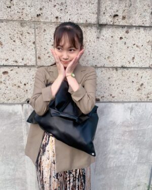 Ryo Sato Instagram - 2022年もたくさんの方にお世話になり、しあわせな一年を過ごすことが出来ました。ありがとうございました。
毎年恒例の年の瀬のインスタライブは、年始に行います！
良いお年をお迎えください。